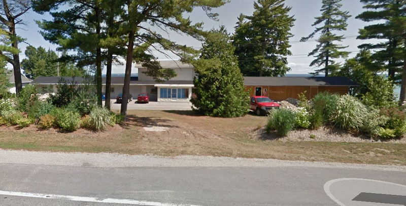 Victoria Motel (Mill Creek Motel) - 2018 Street View (newer photo)